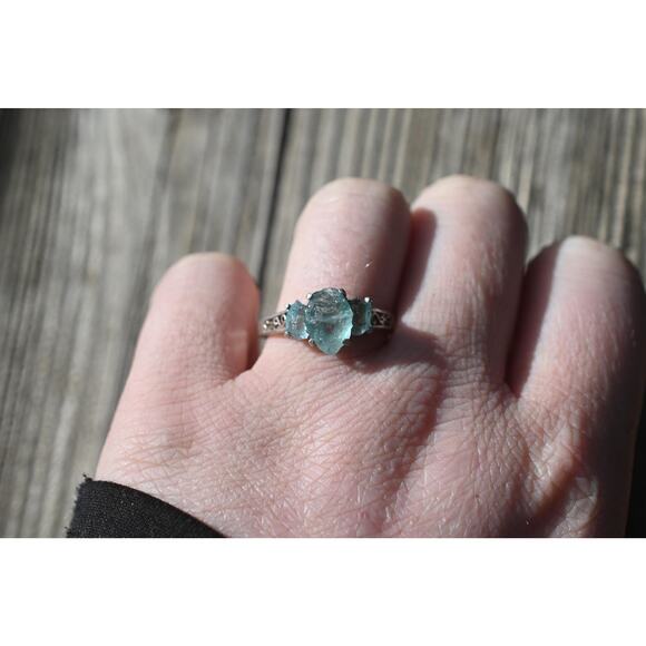 Handmade Aquamarine Ring in .925 sterling silver - Picture 2 of 5